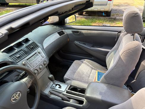 Used 2007 Toyota Solara SLE image 2