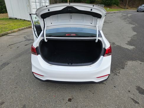 Used 2020 Hyundai Accent SE image 12