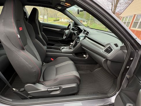 Used 2018 Honda Civic Si image 19