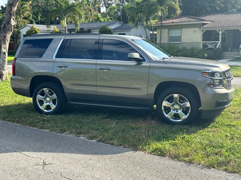 Used 2017 Chevrolet Tahoe LT RWD image 4