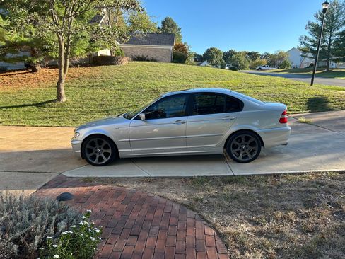 Used 2002 BMW 325xi Sedan AWD/4WD image 5