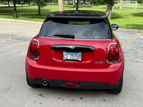 Used 2020 MINI Cooper 2-Door Hardtop FWD image 5