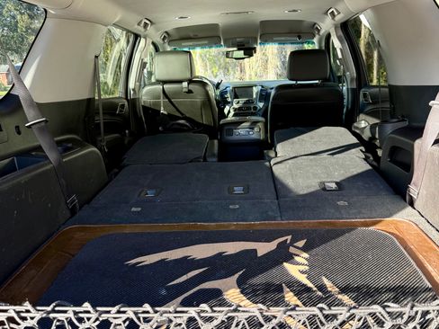 Used 2020 GMC Yukon XL Denali image 11