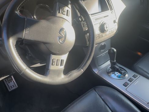 Used 2008 INFINITI FX35 2WD w/ Technology Pkg image 17