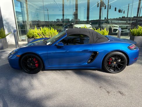 Used 2017 Porsche 718 Boxster S image 5