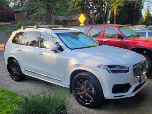 Used 2022 Volvo XC90 T8 Inscription Expression w/ Advanced Package image 11