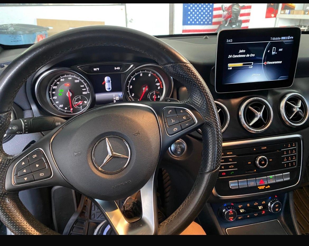 Used 2019 Mercedes-Benz CLA 250 image 9