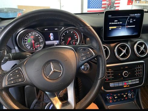 Used 2019 Mercedes-Benz CLA 250 image 9