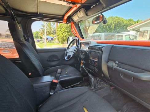 Used 2005 Jeep Wrangler Unlimited image 18