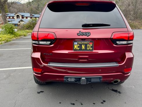 Used 2021 Jeep Grand Cherokee Laredo X image 8