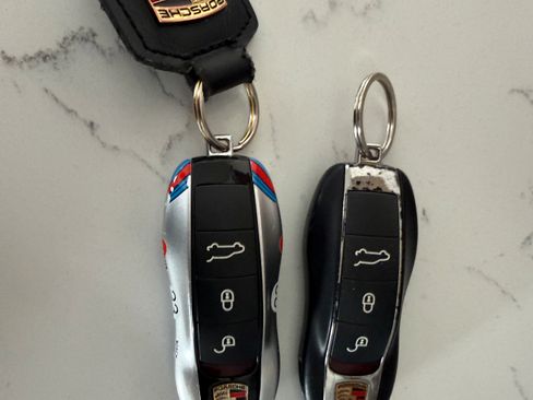 Used 2014 Porsche Cayenne AWD/4WD image 25