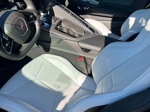 Used 2023 Chevrolet Corvette Stingray Coupe w/ 1LT image 8