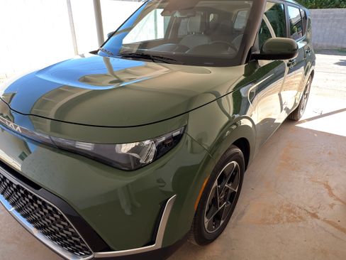 Used 2023 Kia Soul EX image 1