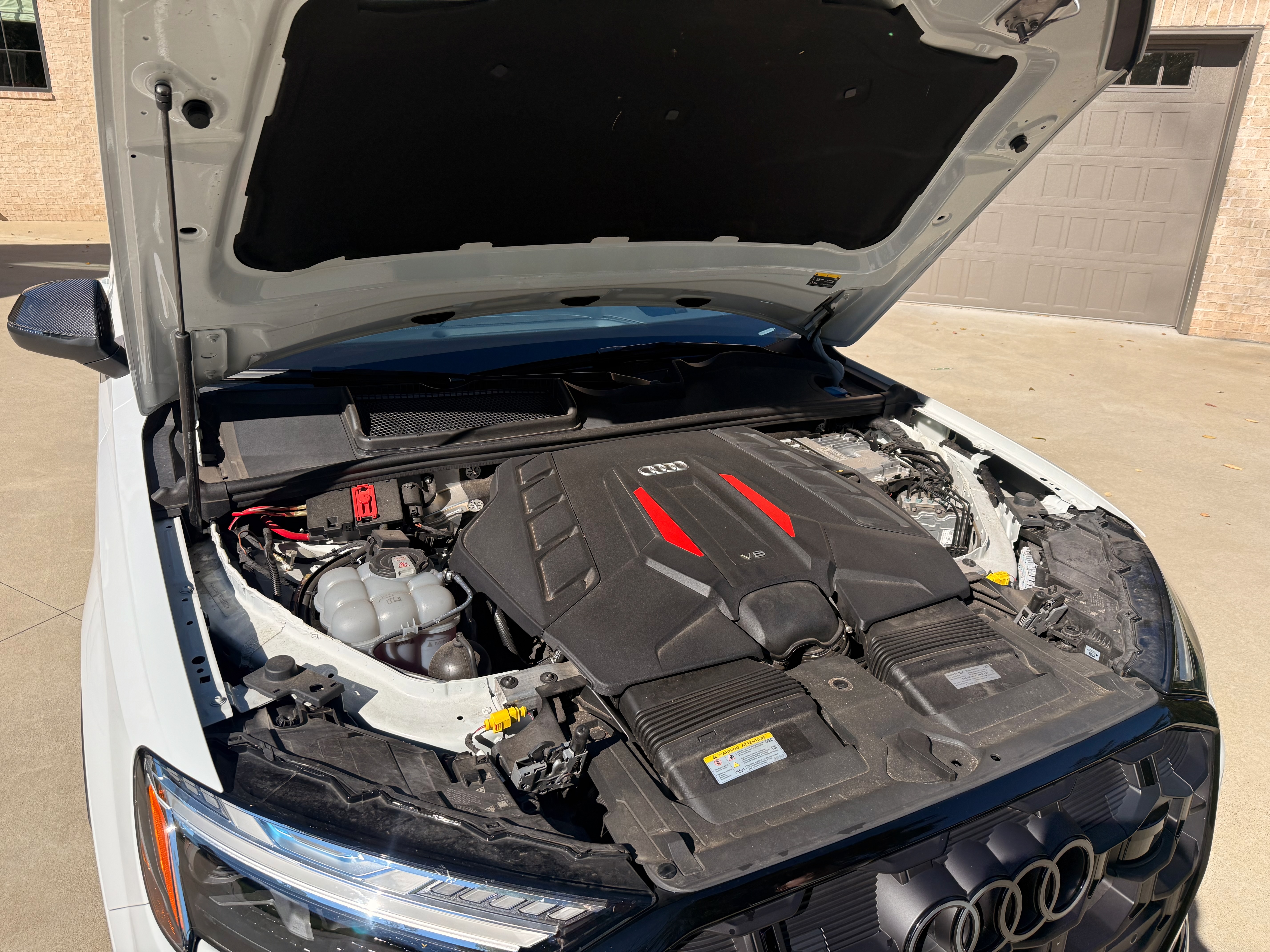Used 2025 Audi SQ7 Prestige AWD/4WD image 14