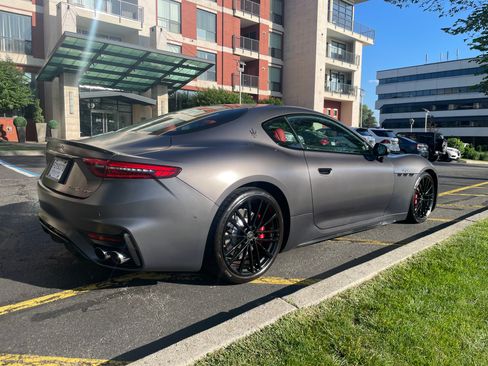 Used 2024 Maserati GranTurismo Trofeo image 6