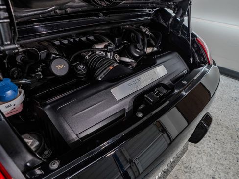 Used 2010 Porsche 911 Carrera S image 23