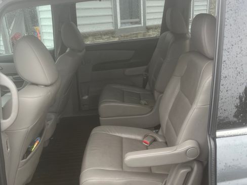 Used 2013 Honda Odyssey Touring image 8