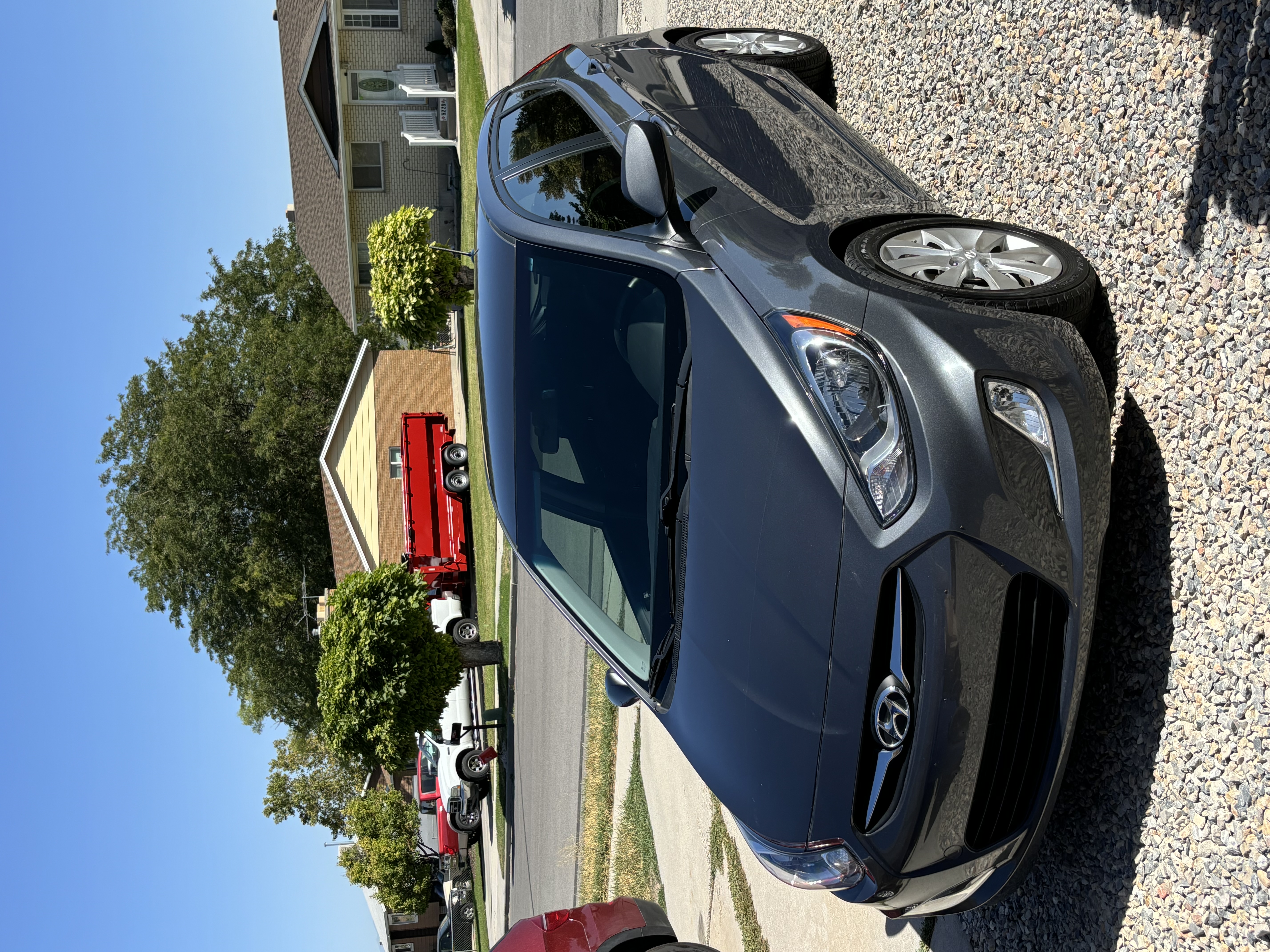 Used 2012 Hyundai Accent SE FWD image 8