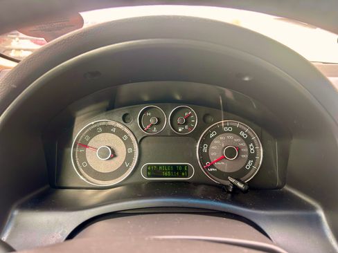 Used 2008 Ford Taurus X SEL image 12