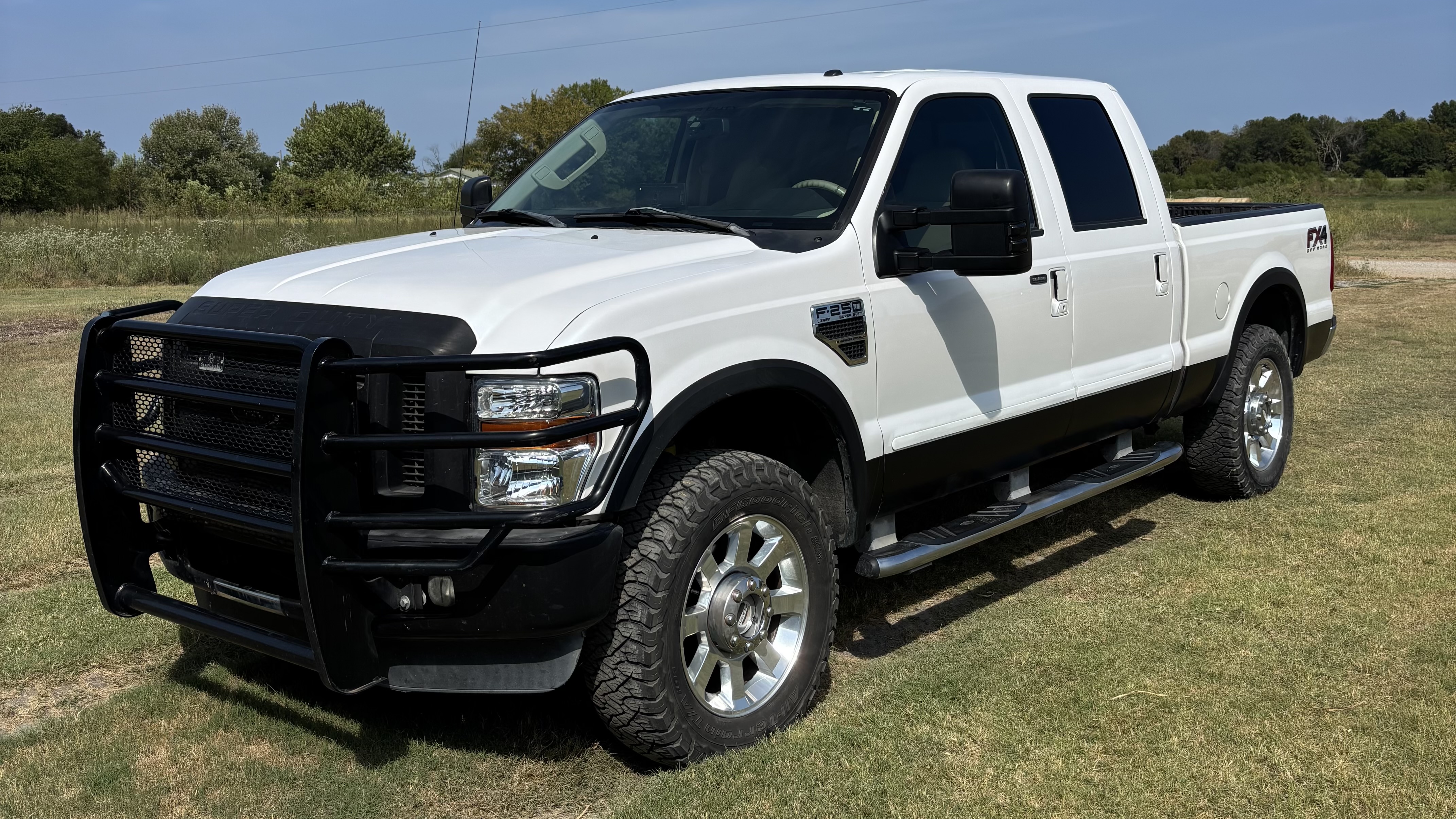 Used 2010 Ford F250 Lariat AWD/4WD image 1