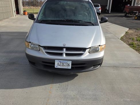 Used 2000 Dodge Grand Caravan SE image 8