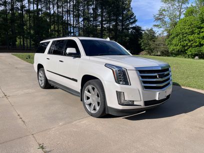 Used 2016 Cadillac Escalade ESV Luxury