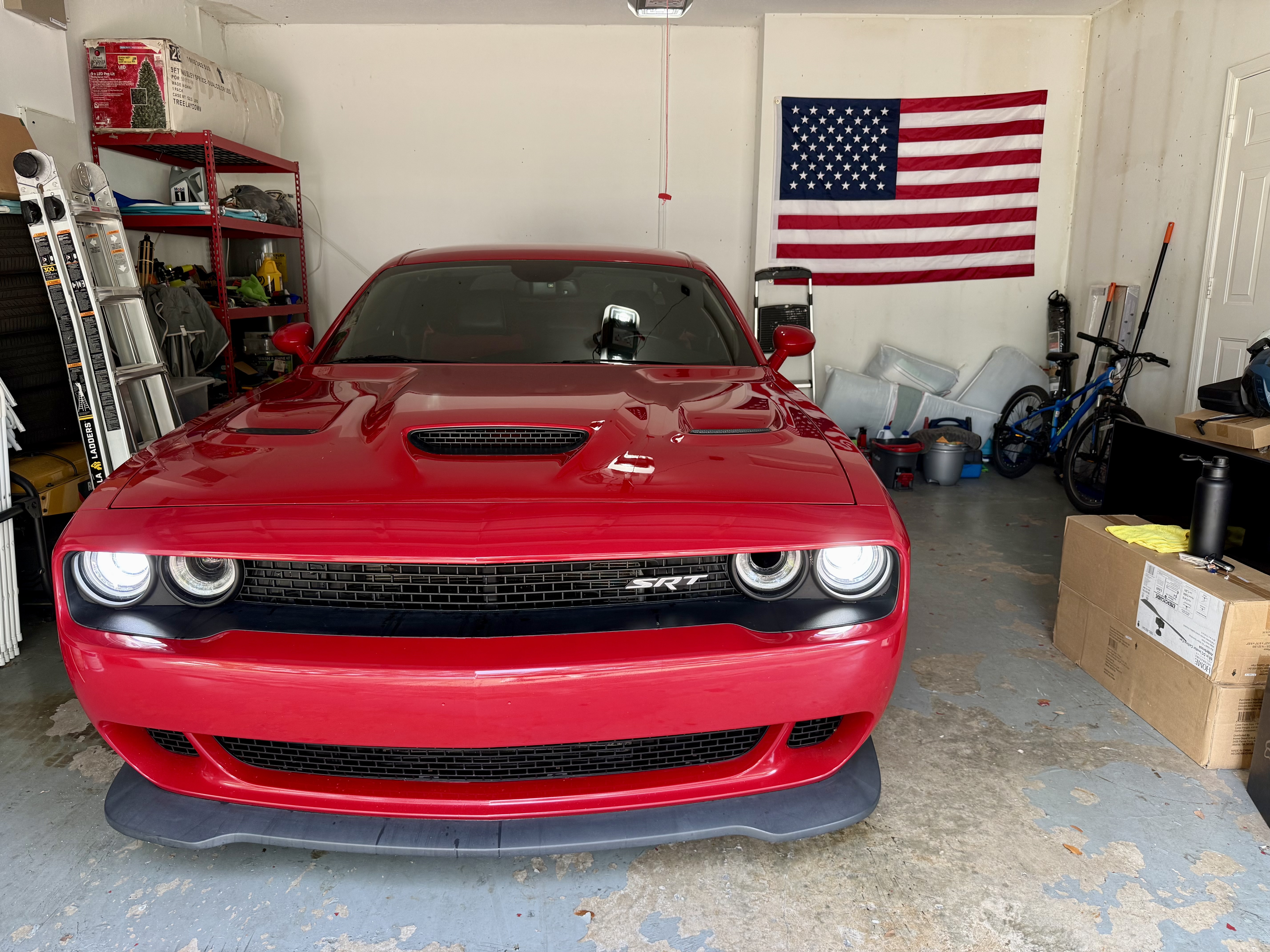 Used 2015 Dodge Challenger SRT Hellcat RWD image 22