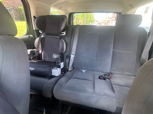Used 2008 Chevrolet Tahoe LT AWD/4WD image 9