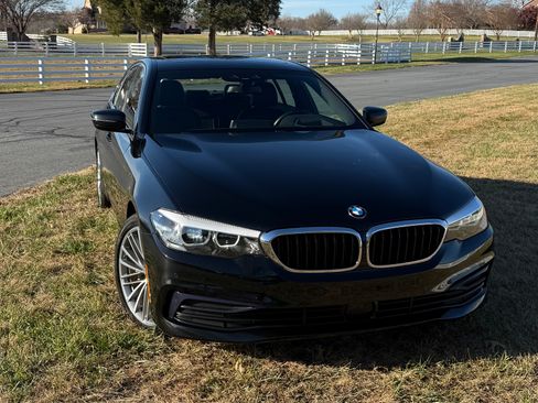 Used 2019 BMW 530i xDrive AWD/4WD image 1