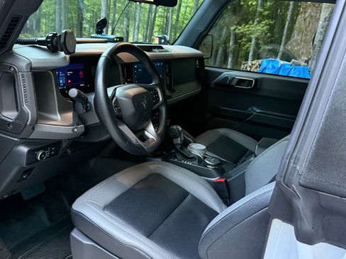 Used 2024 Ford Bronco Big Bend image 18
