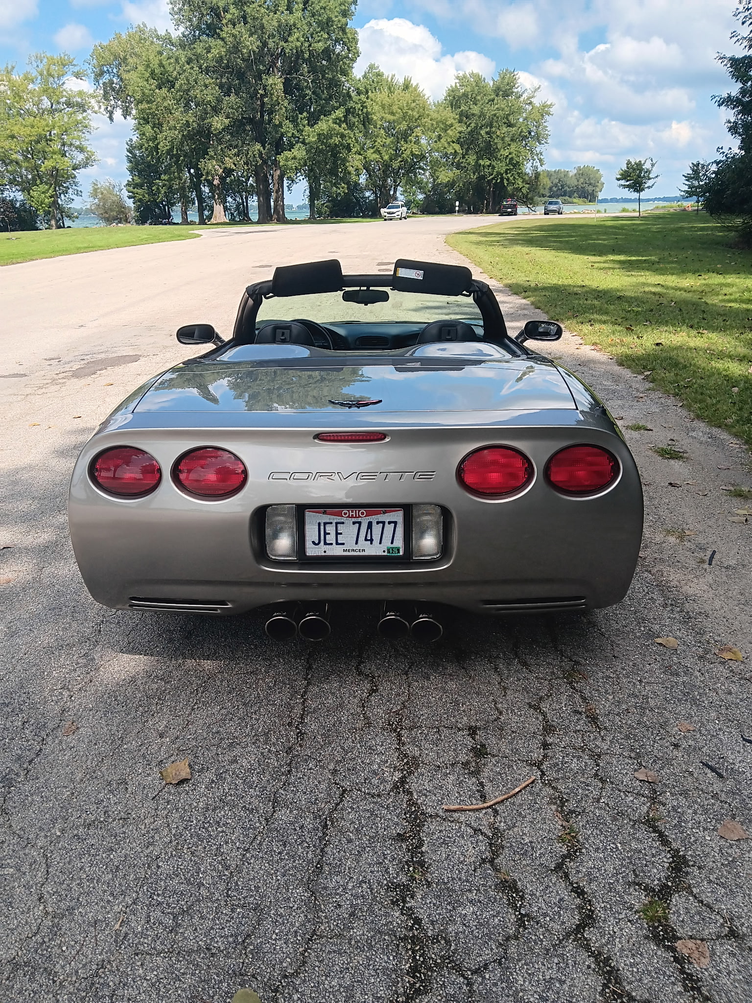 Used 2000 Chevrolet Corvette Convertible w/ Memory Pkg RWD image 5