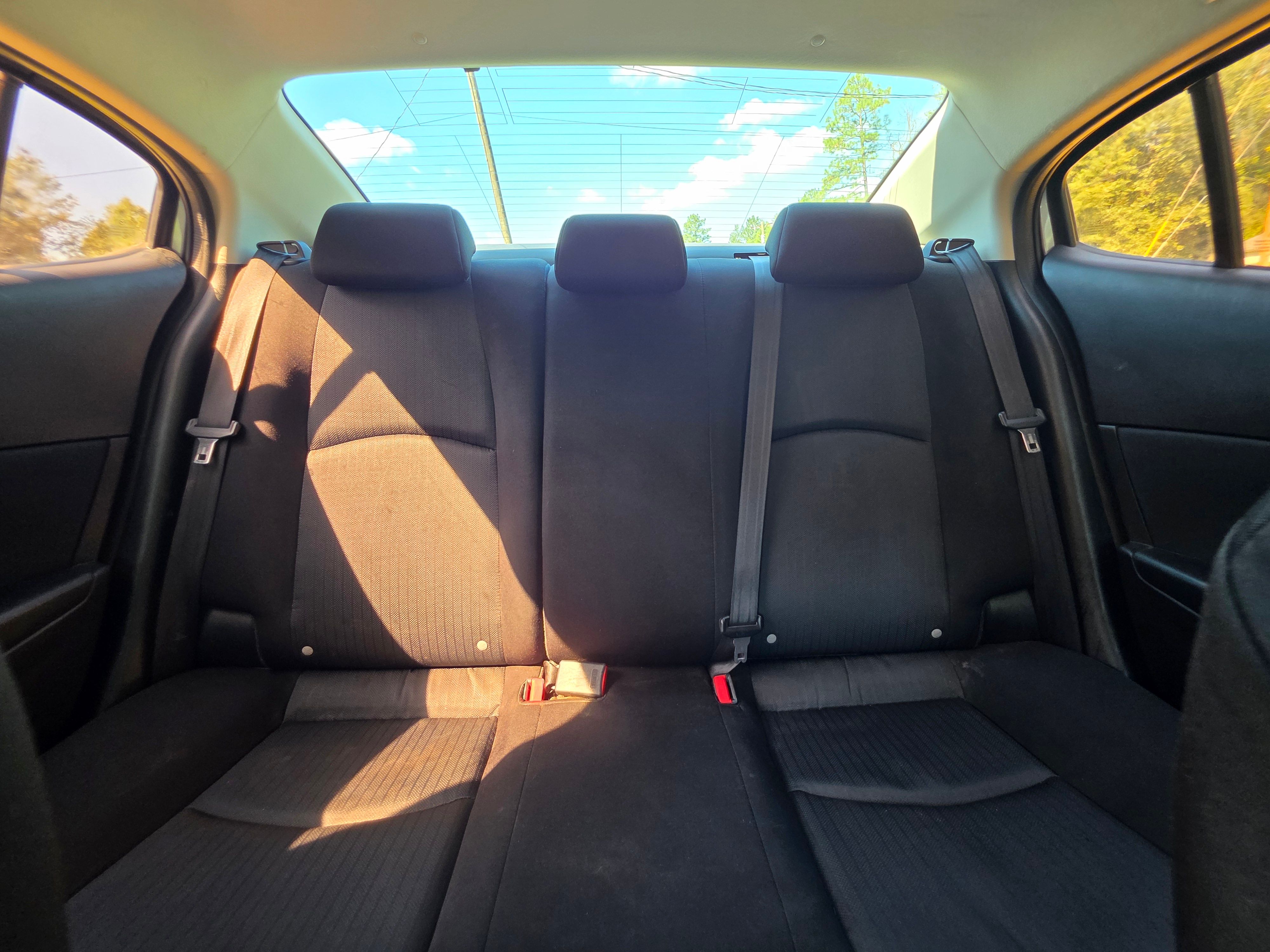 Used 2014 MAZDA MAZDA3 i Sport FWD image 14