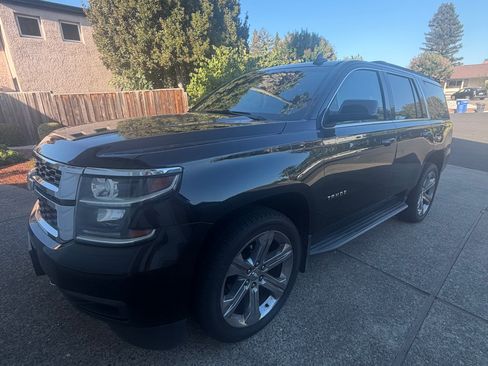 Used 2017 Chevrolet Tahoe LT AWD/4WD image 4