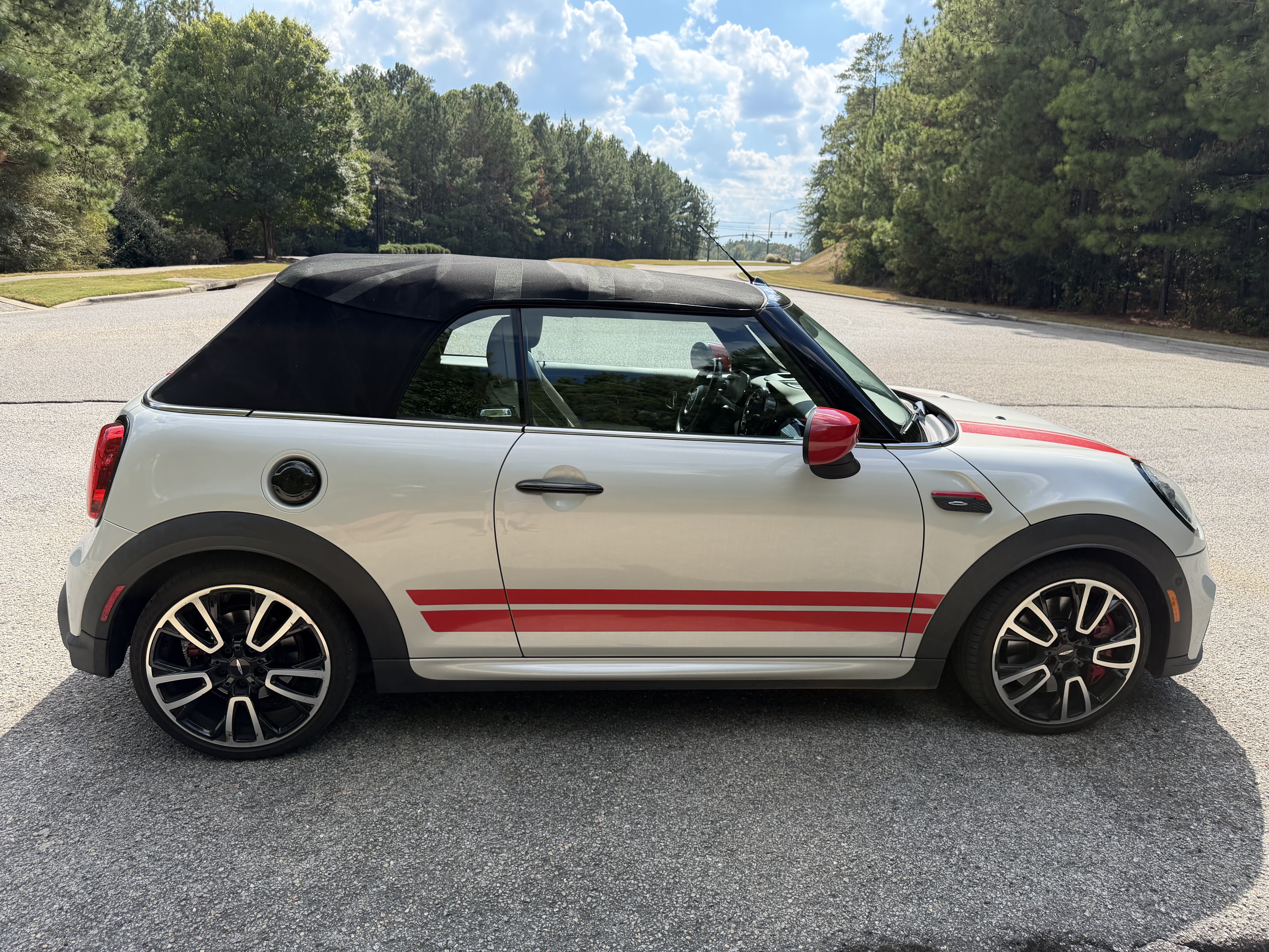 Used 2022 MINI Cooper John Cooper Works w/ Driver Assistance Package FWD image 8