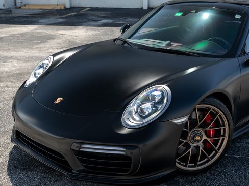 Used 2019 Porsche 911 4 Coupe AWD/4WD image 21