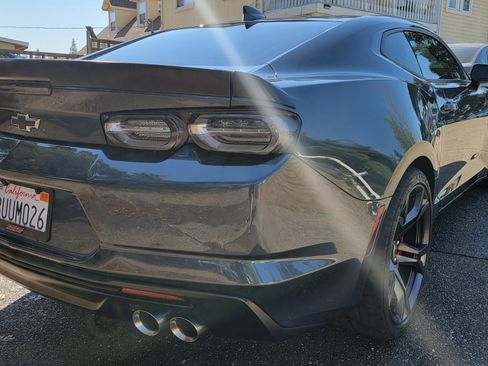 Used 2021 Chevrolet Camaro SS image 8