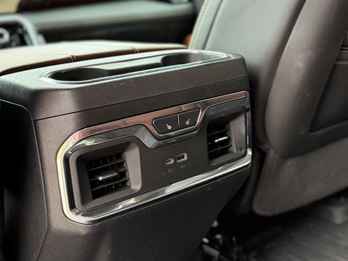 Used 2024 GMC Sierra 1500 Denali Ultimate image 10