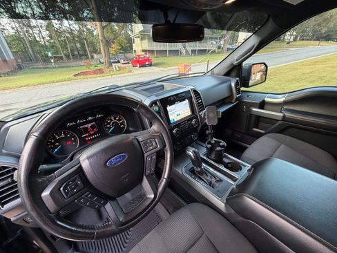 Used 2017 Ford F150 XLT w/ Equipment Group 302A Luxury AWD/4WD image 15