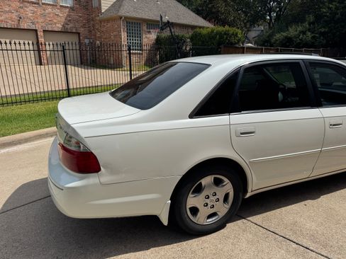 Used 2003 Toyota Avalon XLS FWD image 6