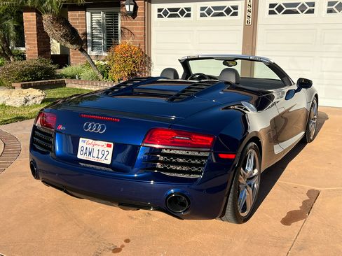 Used 2014 Audi R8 V8 w/ Full Leather Package image 12