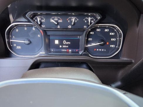 Used 2022 GMC Sierra 3500 SLT w/ SLT Premium Package image 12