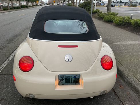 Used 2003 Volkswagen Beetle GLS image 2