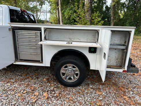 Used 2019 RAM 3500 Tradesman w/ Chrome Appearance Group image 18