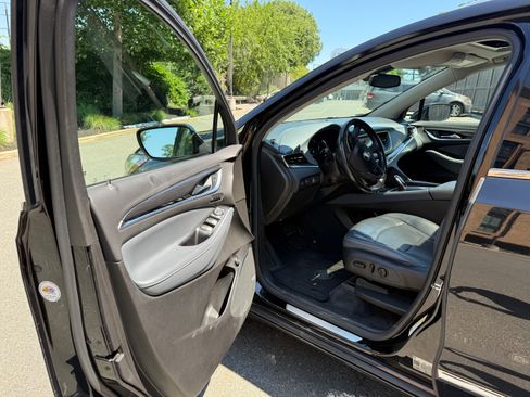 Used 2019 Buick Enclave Premium w/ Experience Buick Package AWD/4WD image 6