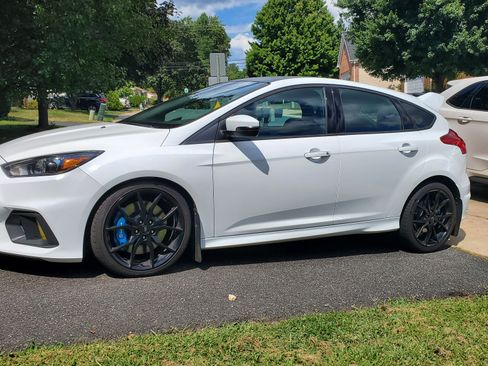 Used 2016 Ford Focus RS image 19