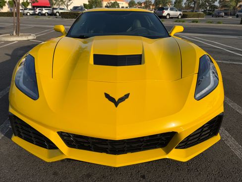 Used 2014 Chevrolet Corvette Stingray Coupe w/ 3LT Preferred Equipment Group RWD image 10
