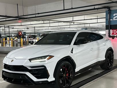Used 2022 Lamborghini Urus
