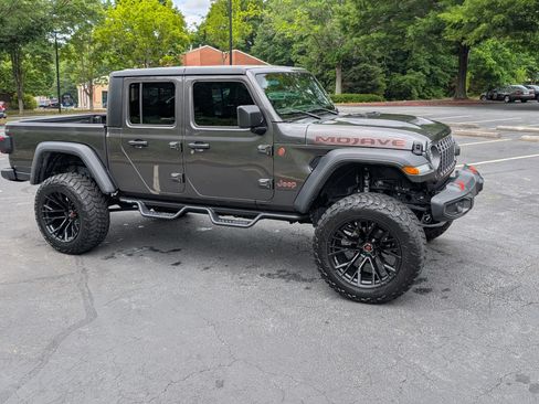 Used 2024 Jeep Gladiator Mojave image 17