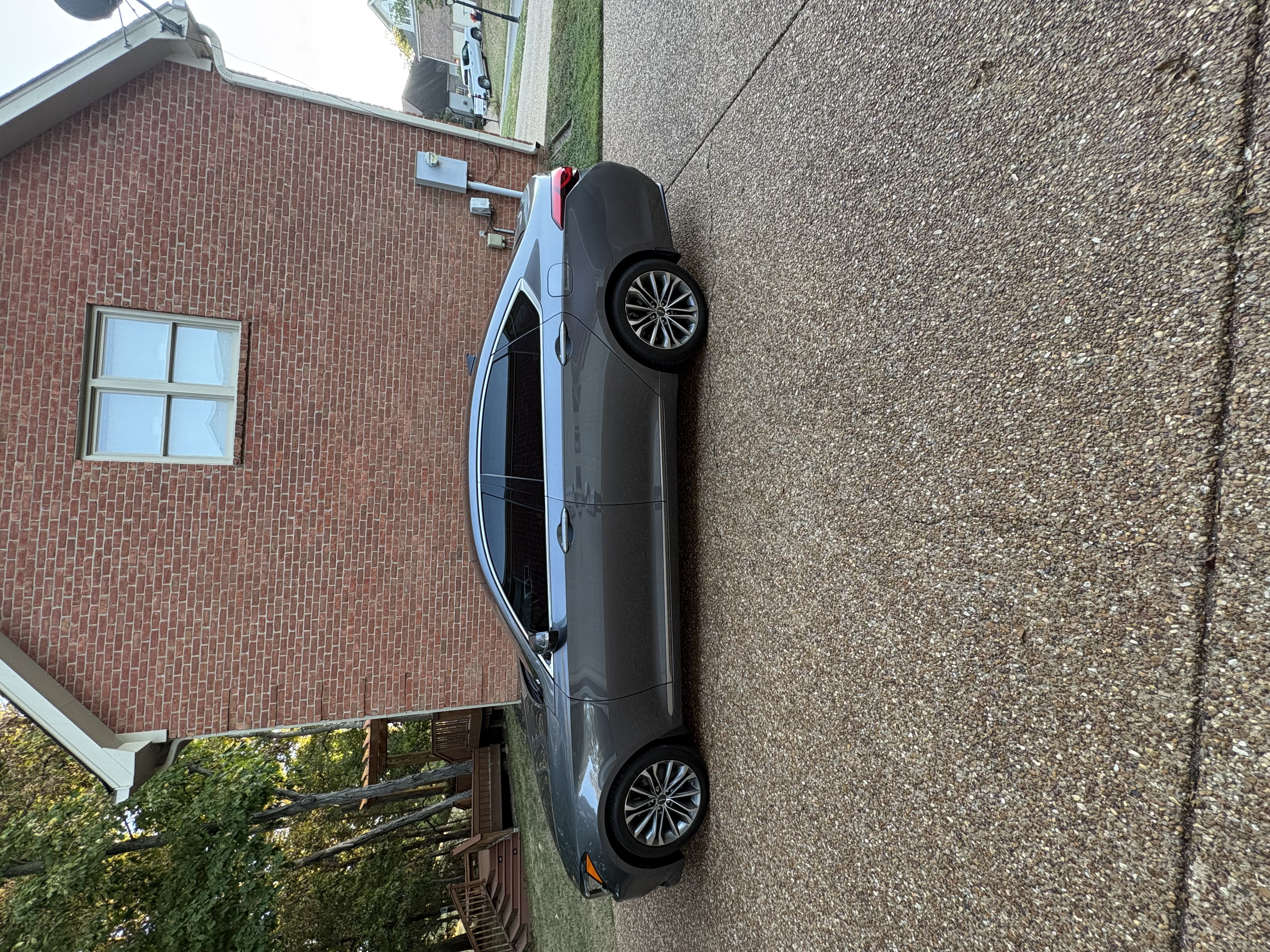 Used 2016 Hyundai Genesis 3.8 w/ Option Group 02 AWD/4WD image 5