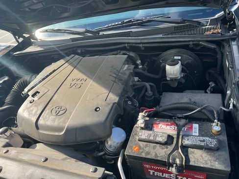 Used 2015 Toyota Tacoma 4x4 Access Cab V6 image 16